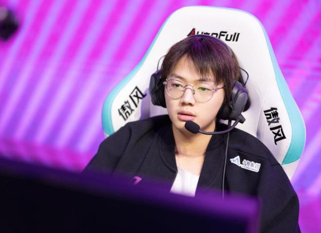 知情人爆料：RA和乐言解约！LPL更新，RA大名单中已无乐言