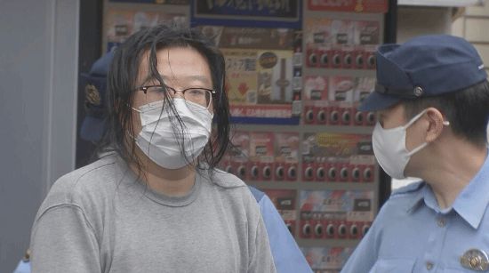 中国男子因在日本销售盗版任天堂游戏遭警视厅逮捕。